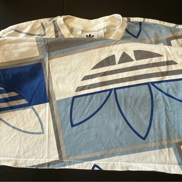 Adidas 2 Youth T-Shirts White with Blue/Grey and Black with Bright Green Symbol - Picture 7 of 13